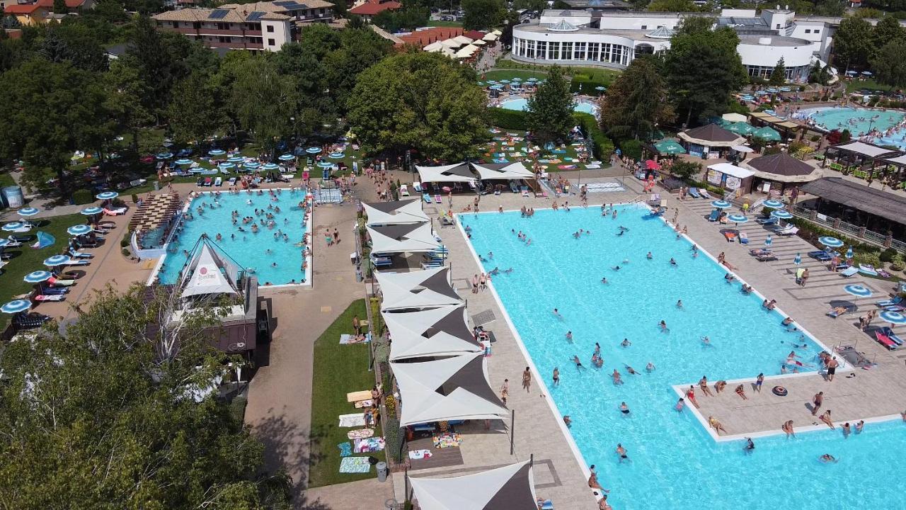 דירות Dunajská Streda Rivapark מראה חיצוני תמונה
